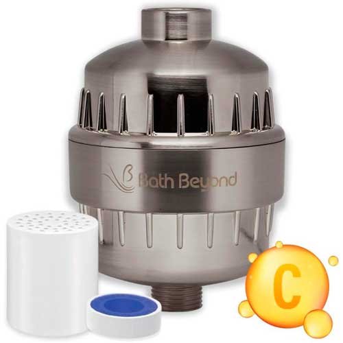 Filtro de agua para la ducha de la marca Bath Beyond en color plateado